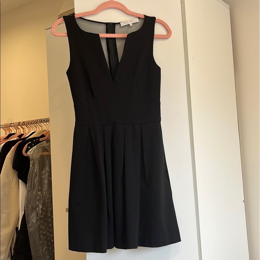 Lbd With Pockets & Mesh Back! Moods Of Norway - image 1